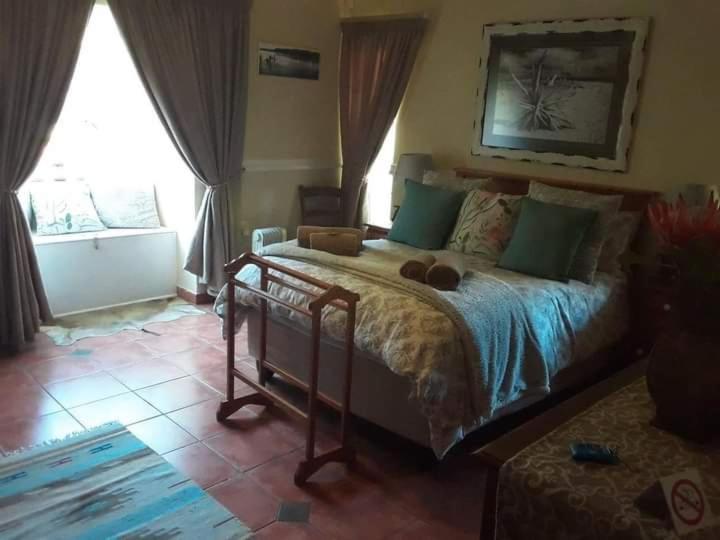 Roses And Pebbles B & B Guest House Klerksdorp Exterior photo